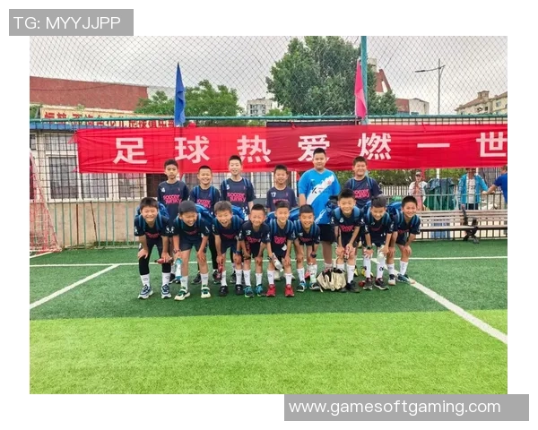 与足球明星的浪漫爱情故事我与他的心跳共鸣在绿茵场上绽放